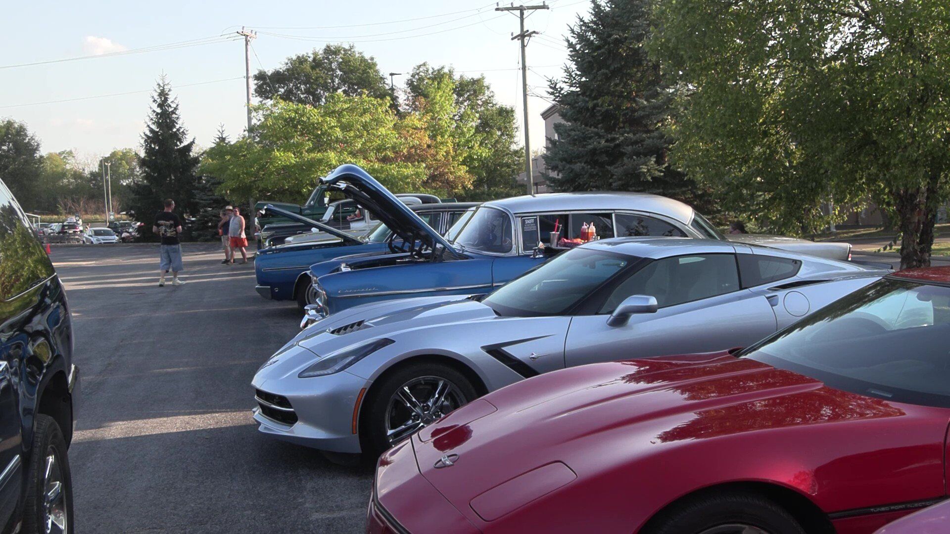 Car and Bike Night wraps up season, supports West Ohio Food Bank